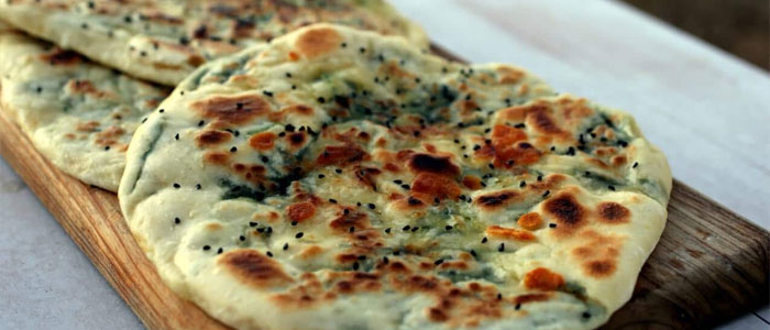 Cheese & Garlic Nan 